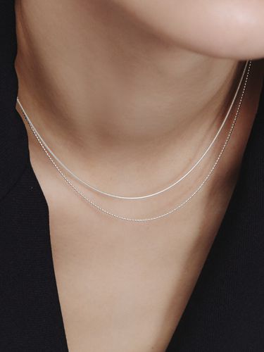 Two-Line Layered Silky Chain Necklace - LUNNE - Modalova