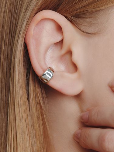 Silver 925 Bold Rough Texture Earcuff #LSE80 - LUNNE - Modalova