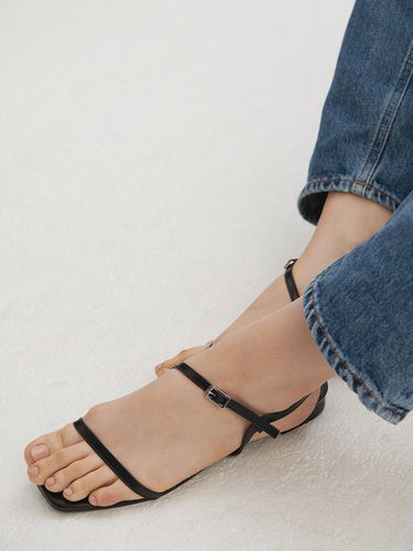 Square Flat Sandals_Black - dough - Modalova