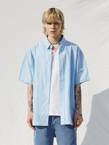 Boxy Half Oversized Stripe Shirts - V2 - Modalova