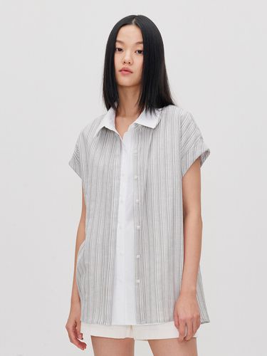 Vest Layered Half-Sleeve Shirt - RE RHEE - Modalova