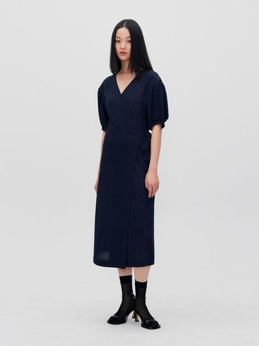 Short-Sleeve Wrap Midi Dress - RE RHEE - Modalova