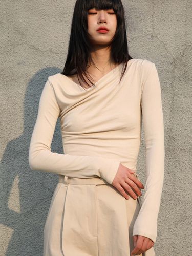 Micro Ribbed Cowl Neck Shirt_Beige - SORRY TOO MUCH LOVE - Modalova