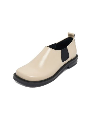 Clam Loafer_Beige - MakMade - Modalova