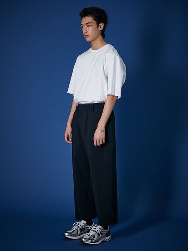 Natural Volume Banding Pants _ Navy - evener - Modalova