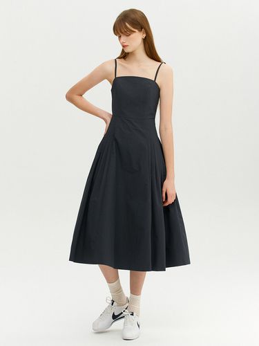 SORRENTO Tuck Detail Sleeveless Long Dress - AND YOU - Modalova