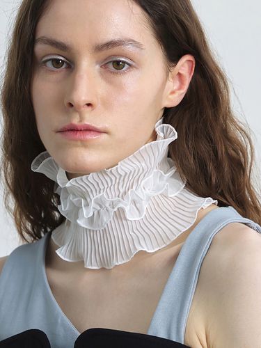 Neck Tube Lace Scarf_White - UNDERCONTROL STUDIO - Modalova