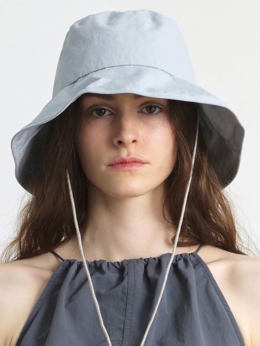 Fold Bucket Hat with String_Sky - UNDERCONTROL STUDIO - Modalova