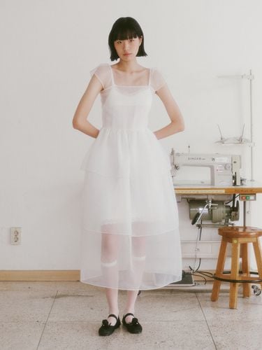 Bridal Peony Tiered Dress _ White - GANISONG - Modalova