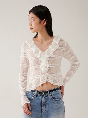 Matilda Lace Knit Top _ White - GANISONG - Modalova