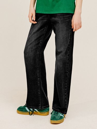 Unisex Semi-Wide Fit Denim Pants _ - GENERAL IDEA - Modalova