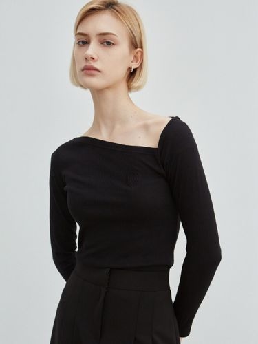 Nicole Unbalanced Off-the-Shoulder T-shirt _Black - NICK&NICOLE - Modalova