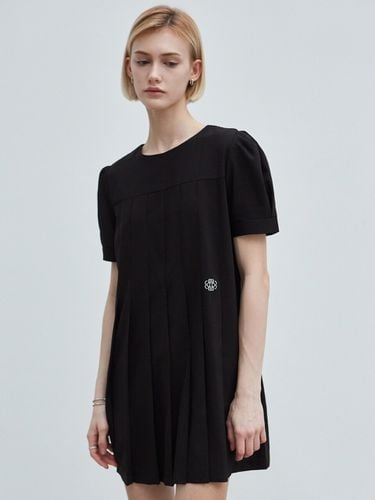 Nicole Pintuck Pleats Dress _Black - NICK&NICOLE - Modalova