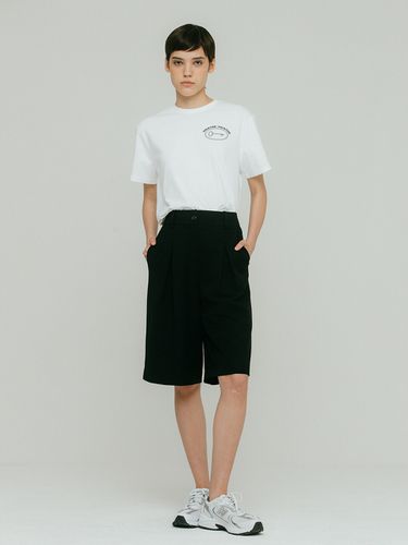 Twill Tuck Bermuda Pants _Black - VOCAVACA - Modalova