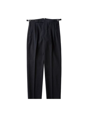 Side-Adjuster Pleated Linen Trousers _ - SORTIE - Modalova