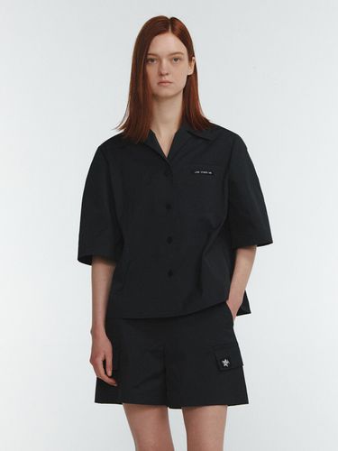 Field Lettering Embroidery Pocket Collar Shirt - LINE STUDIO ONE - Modalova