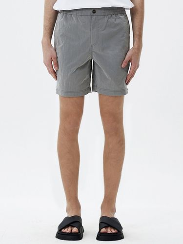 Nylon Shorts (Gray) - TNGT - Modalova