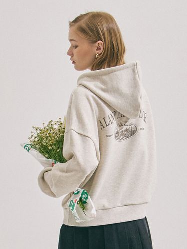 Sunny Fields Hoodie - mellurbane - Modalova