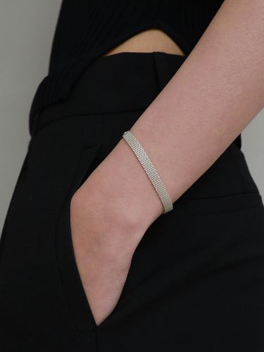 Silver Fabou Bracelet - Less is more - Modalova