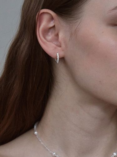 Half Pearl One-Touch Earring - Manaet - Modalova