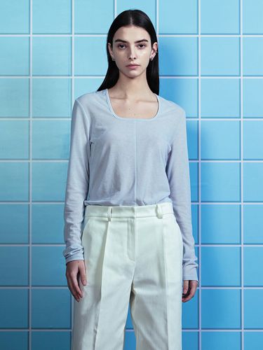 Square Neck Slim T-shirt - NUVO.10 - Modalova