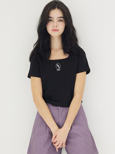 Square Neck Crop T-Shirt_Black - Awesomestudio - Modalova