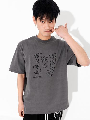 Teeth T-Shirt (Charcoal) - PIECEMAKER - Modalova