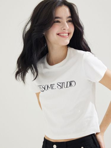 Awesome Logo Crop Slim T-Shirt - Awesomestudio - Modalova