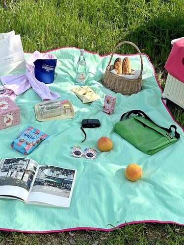 Waterproof Picnic Camping Mat 2 Size - Elegant table - Modalova