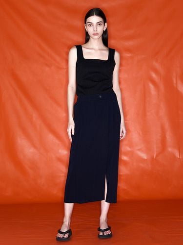 Venoah Slit Long Skirt - NUVO.10 - Modalova