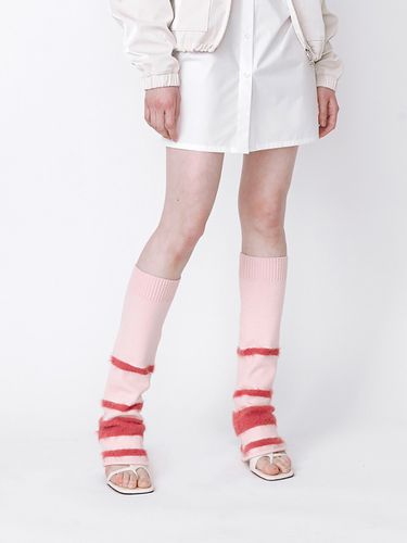 Mixed Stripe Leg Warmer _ Pink - MEENDERI - Modalova