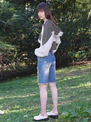 Stripe Cropped Hoodie_Beige - OPEN YY - Modalova