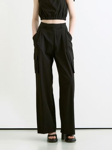 Nylon Cargo Wide Pants _Black - ADAUL - Modalova