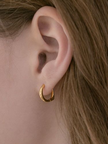 D Ring Hoop Earring EC3001 (S / M / L) - TATIANA - Modalova