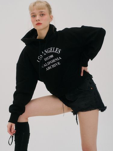 Lettering Embroidery Crop Hooded Sweatshit_Black - Awesomestudio - Modalova