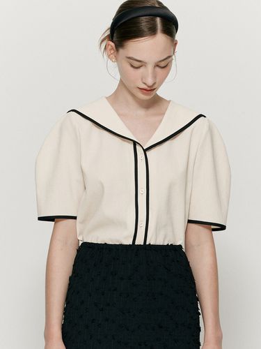 Sailor Collar Binding Blouse - BEMUSE MANSION - Modalova