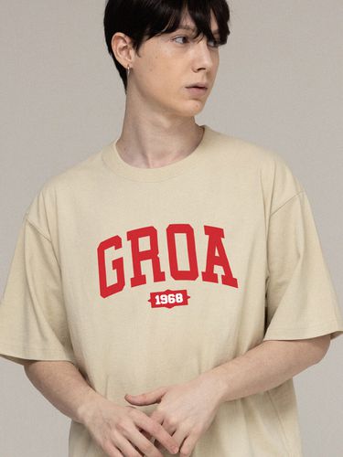 GROA Arch Logo 1968 T-shirt [Sand Beige] - GRAVER - Modalova