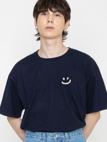 Small Flower Smile T-shirt [Navy] - GRAVER - Modalova