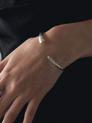 Classic Stem Bracelet - VINOOM - Modalova