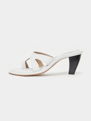 Harper Sandals _ White - TONNO22 - Modalova