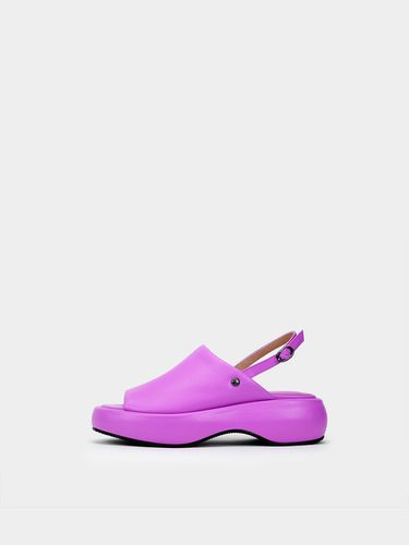 Noem Sandals _ Magenta - TONNO22 - Modalova