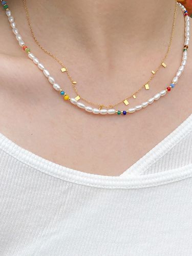 Set] Rainbow Pearl Necklace Layered Set - FANTASTIC PLANET - Modalova