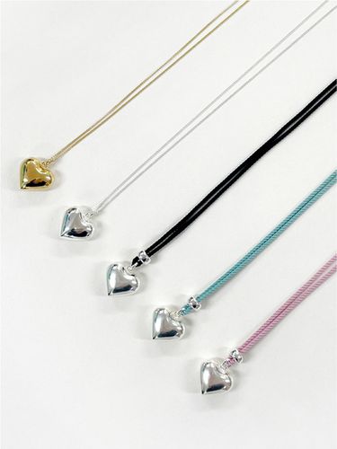 Pounding Volume Heart Necklace - Hei - Modalova