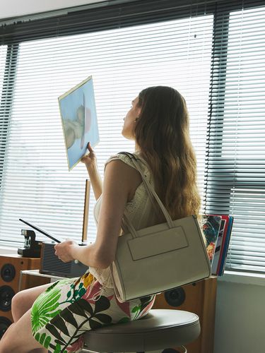 Musee Tote Bag - moiqui - Modalova