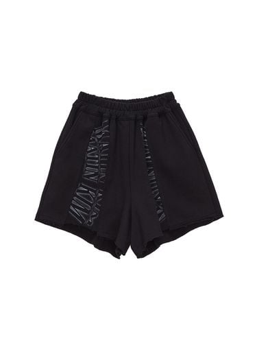 Matin Crescendo Logo Sweatshorts _Black - Matin Kim - Modalova