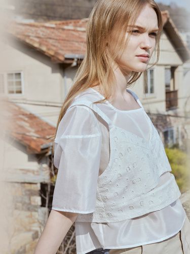 See-through Lace Blouse - HUNCH - Modalova