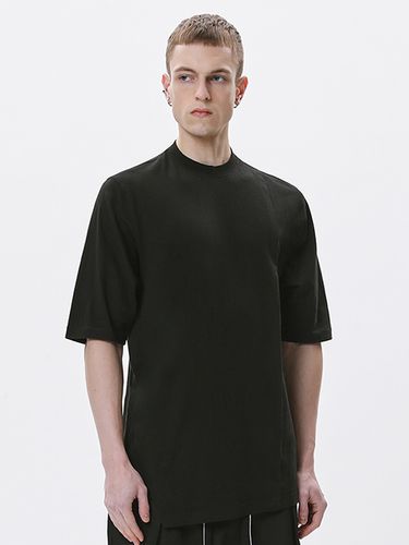 Unbalance Slit T-Shirt_Black - DGNAK12 - Modalova