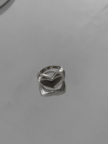 Bold Heart Ring - TOU - Modalova