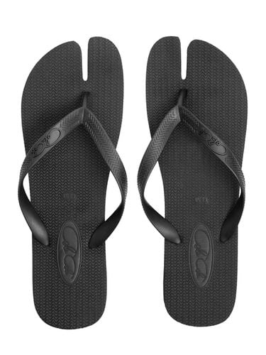 New Wave Flipflops [Black] - COLECOLE - Modalova