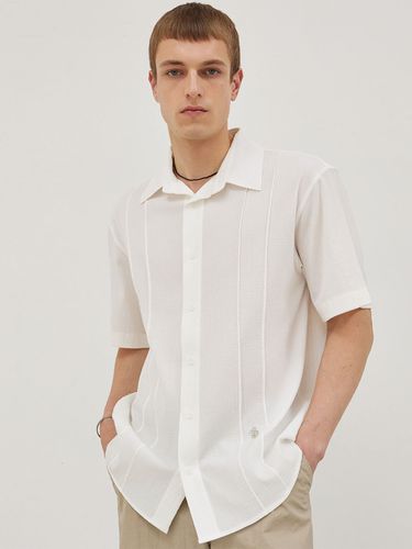 Seersucker Cut Short Sleeve Shirt_White - CITYBREEZE - Modalova